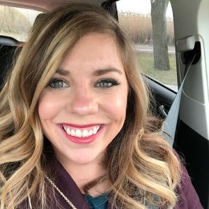 Meet your Posher, Jaclyn